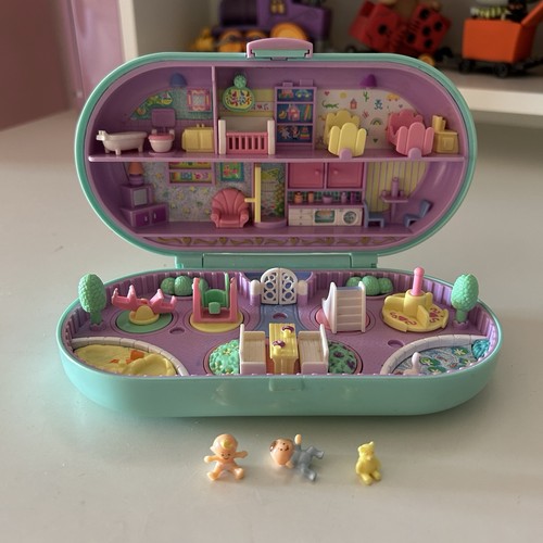 Polly pocket nursery - pocket,