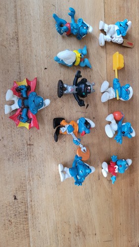 Lot figurines schtroumpfs - 10,
