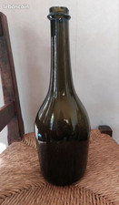 1 bouteilles de Champagne  ancienne cul rentrant, verre soufflé  fin XVIII ème