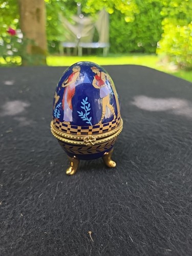 Oeuf porcelaine pilulier - porcelaine,