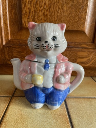 Théière ancienne chat
