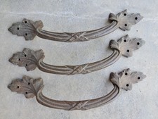 3 ANCIENNES POIGNEES DE MEUBLE