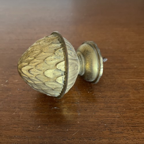 Embout pomme pin - barre, de