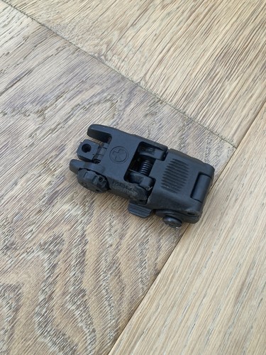 Polymer folding rear - rear, sight