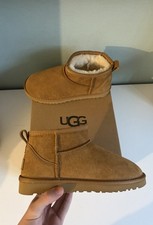 UGG Ultra Mini Classic Beige