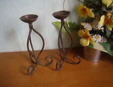paire de bougeoirs en fer