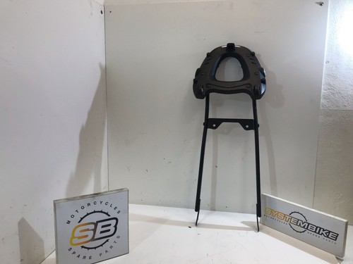 Support plaque coffre - plaque, givi