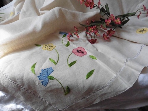 Ancienne nappe carre pur lin - nappe,