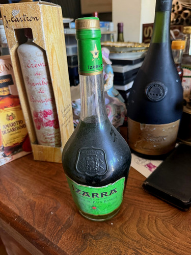 Bouteille ancienne izarra - bouteille,