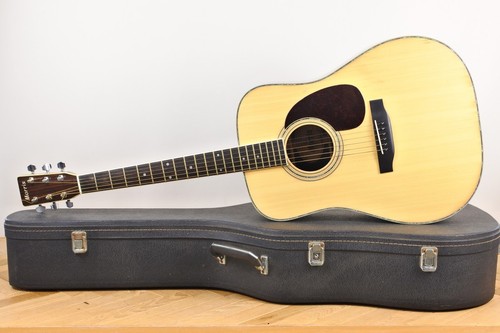 Guitare acoustique vintage