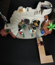 playmobil  Fort Des Soldats Anglais Avec Donjon (Prison) 5139 2011