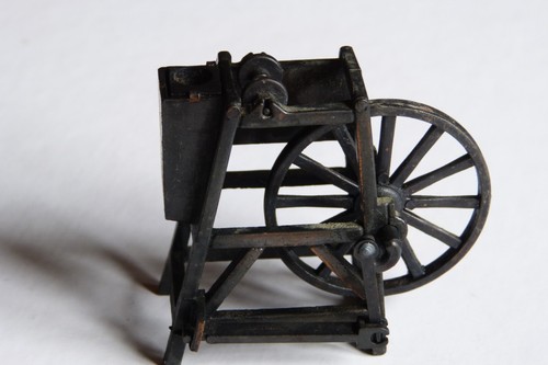 Taille crayons ancien copie - taille-crayons, "copie