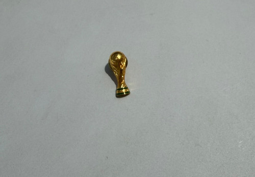 Pin officiel fifa coupe - pin’s,