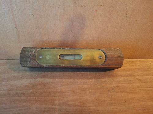 Petit niveau bulle ancien - petit,
