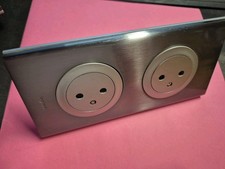 Legrand 69102 - Double Prise