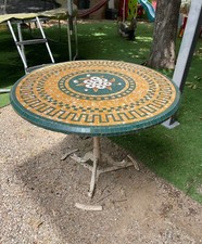 TABLE DE JARDIN ANCIENNE