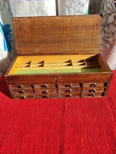 JOLI PETIT MEUBLE A TIROIRS DE