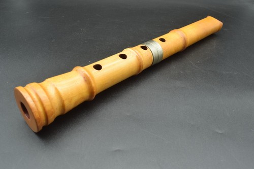 Ancien instrument flûte - de,