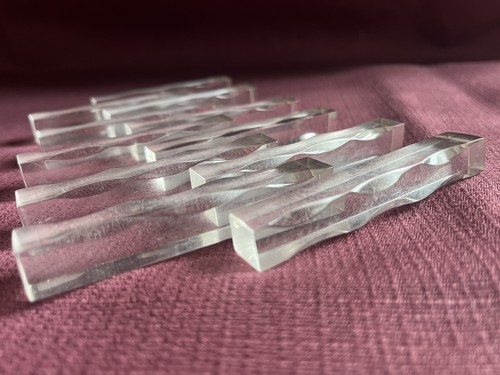 Porte couteaux plexiglass - porte,