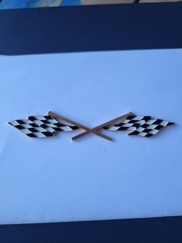 Badge drapeau damier sport - badge, le