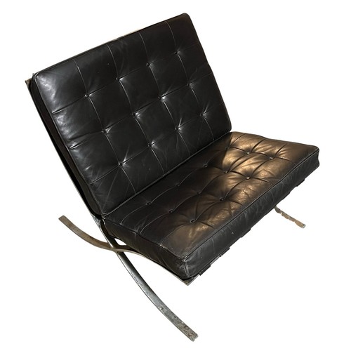 Vtg barcelona style chair - style,