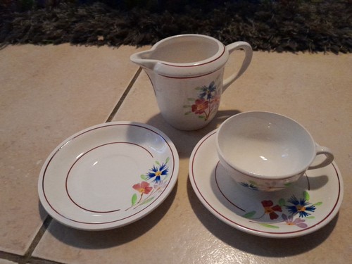 Lot sous tasses - 2, sous-tasses