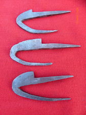 LOT : ancien mentonnet en fer