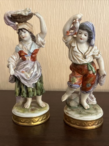 Paire sujet porcelaine - paire, en