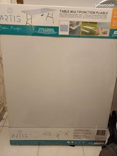 Table pliable pliante blanche