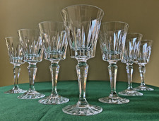 Lot de 7 verres à vin en