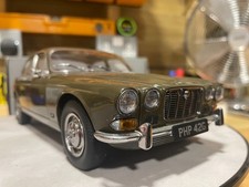 JAGUAR XJ6 Series 1, 4.2L 1968 in sable brown - Paragon 1:18