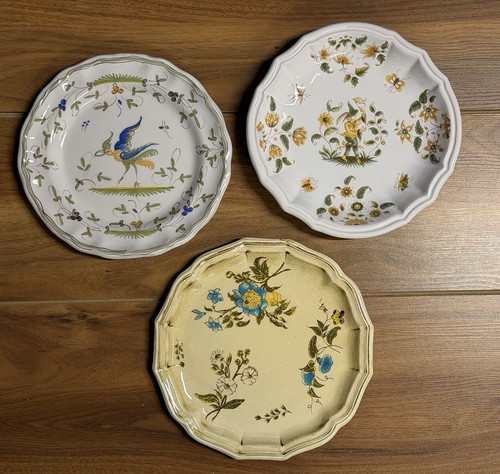 Lot trois assiettes - lot,