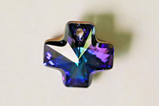 1 X Swarovski #6866 GREEK CROSS Crystal Pendant / Bead 20mm / VITRAIL LIGHT Rare