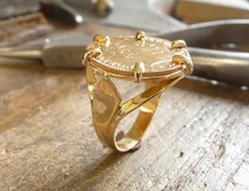 Bague pièce or 9 carats corps