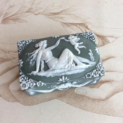 Boite biscuit porcelaine - biscuit,