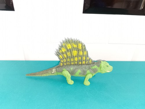 2604261 figurine jurassic park - figurine,
