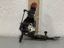 Briggs & Stratton 5HP engine model 128702-0622-01 throttle assembly