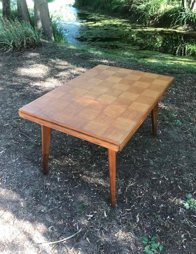 Table manger design 1950 - table,