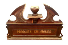 haut de vitrine de pharmacie