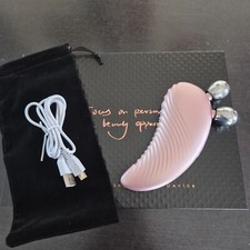 masseur visage Gua Sha sans