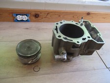 KLX 650 KAWASAKI * 1996 KLX 650R 1996 CYLINDER AND PISTON PITTING IS USABLE