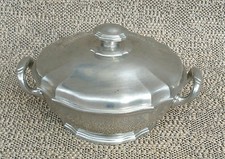 Ancienne soupière en étain