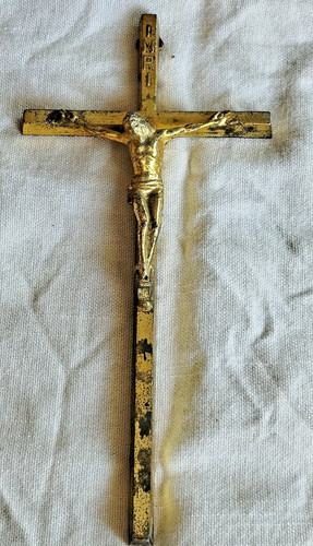 Crucifix ancien métal - en,