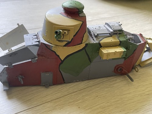 Takom 1001 renault - takom,