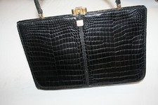 Sac à main style croco cuir