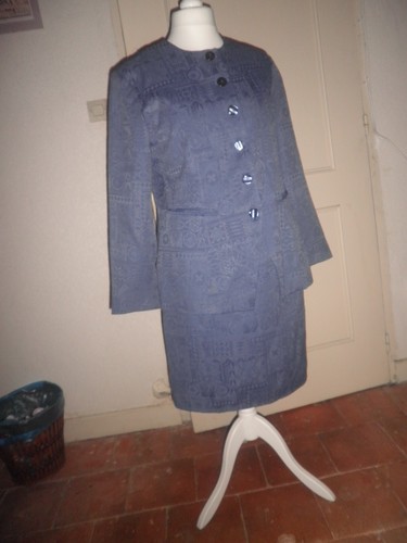 Beau costume bleu - costume, bleu,