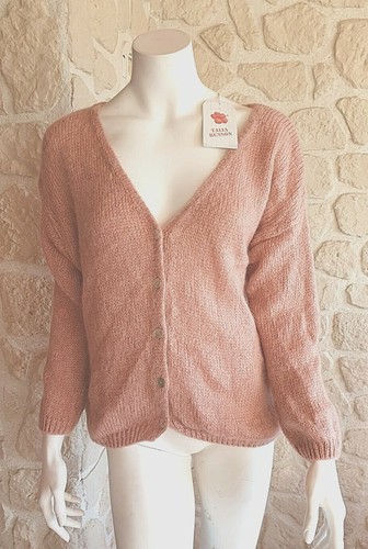 Gilet maille rose avec boutons