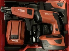 VISSEUSE PLAQUISTE HILTI SD5000A22+CHARGEUR  VIS RECONDITIÖNNÉE -GARANTIE 6 MOIS