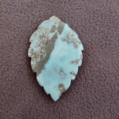 Cabochon sculpté vintage