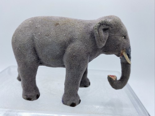 Santon creche elephant - creche,